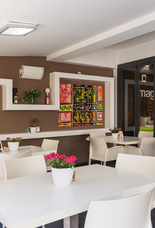 and_5898.jpeg and_5898.jpeg