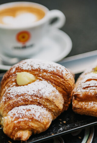 and_5865.jpeg and_5865.jpeg