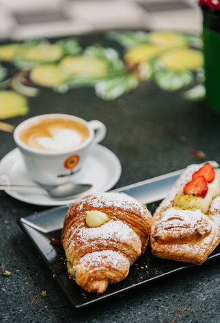 and_5840.jpeg and_5840.jpeg