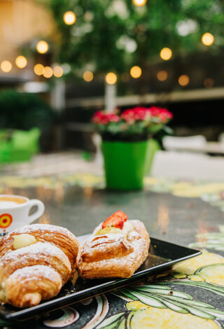 and_5919.jpeg and_5919.jpeg