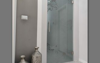 eyJpdCI6IkFwYXJvIENyZWF6aW9uaSBTb2xhcmlubyBWZXRyZXJpYSBBcnRpc3RpY2EgXCJHbGFzcyBkZXNpZ25cIiJ9