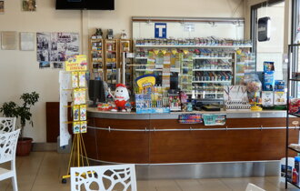 eyJpdCI6IkJhciBUYWJhY2NoaSBTdGF6aW9uZSBkaSBTZXJ2aXppbyBQcmltaSBQaWF0dGkgQ29sYXppb25lIGEgU29sYXJpbm8ifQ==