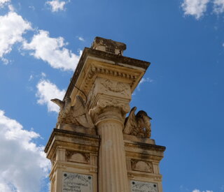 eyJpdCI6Ik1vbnVtZW50byBhaSBDYWR1dGkgU29sYXJpbm8ifQ==