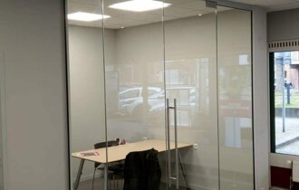 eyJpdCI6IkFwYXJvIENyZWF6aW9uaSBTb2xhcmlubyBWZXRyZXJpYSBBcnRpc3RpY2EgXCJHbGFzcyBkZXNpZ25cIiJ9