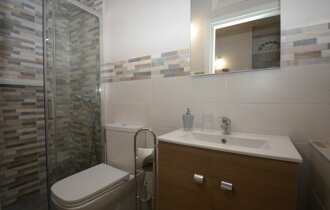 eyJpdCI6IlNxdWFyZSBIb3VzZSBTb2xhcmlubyBDYXNhIFZhY2FuemUifQ==