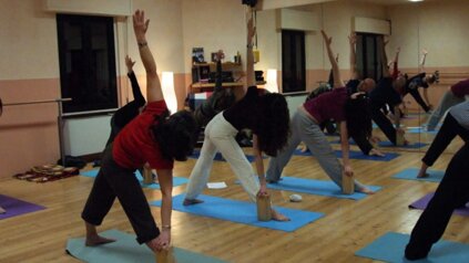 ginnastica posturale arcoballando.jpeg