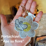 confezione-regalo-per-maestra-box-miele-e-portachiave