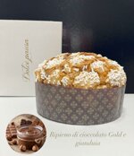 artisanal-panettone-with-gold-chocolate-and-gianduia-filling