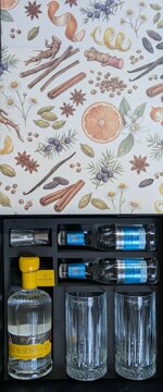 pyt-salt-spices-gin-gift-box-distillerie-ferro