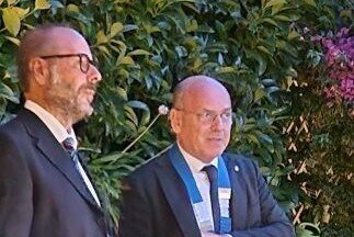 Passaggio del collare: si apre il nuovo anno rotariano con il presidente Stefano Maria Russo Passaggio del collare: si apre il nuovo anno rotariano con il presidente Stefano Maria Russo