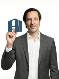 ritratto con logo per forma e struttura.jpeg