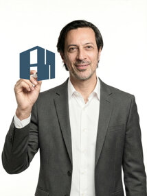 ritratto con logo per forma e struttura.jpeg