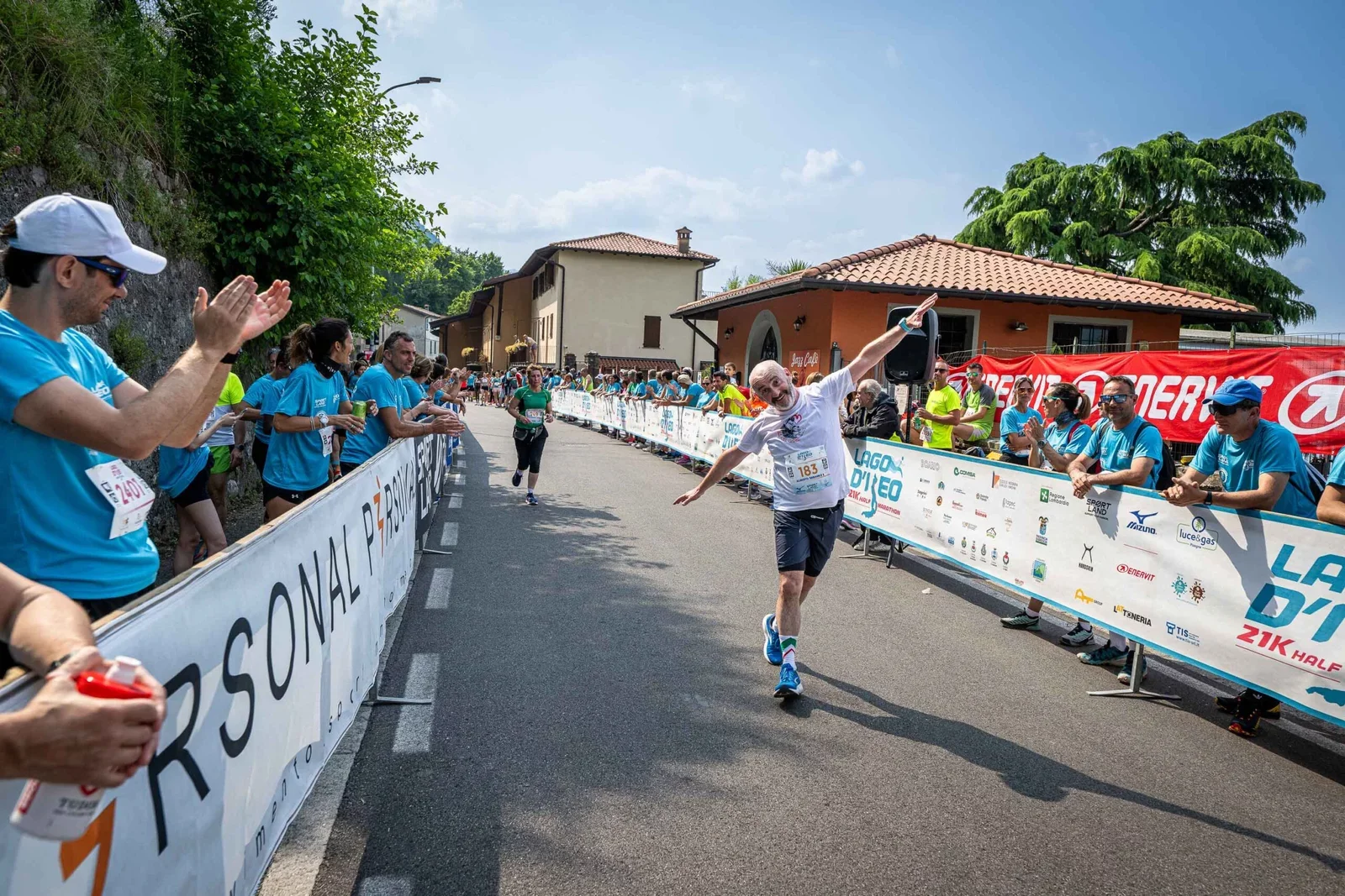 simpatico-runner-half-marathon.webp Lago d'Iseo Half Marathon