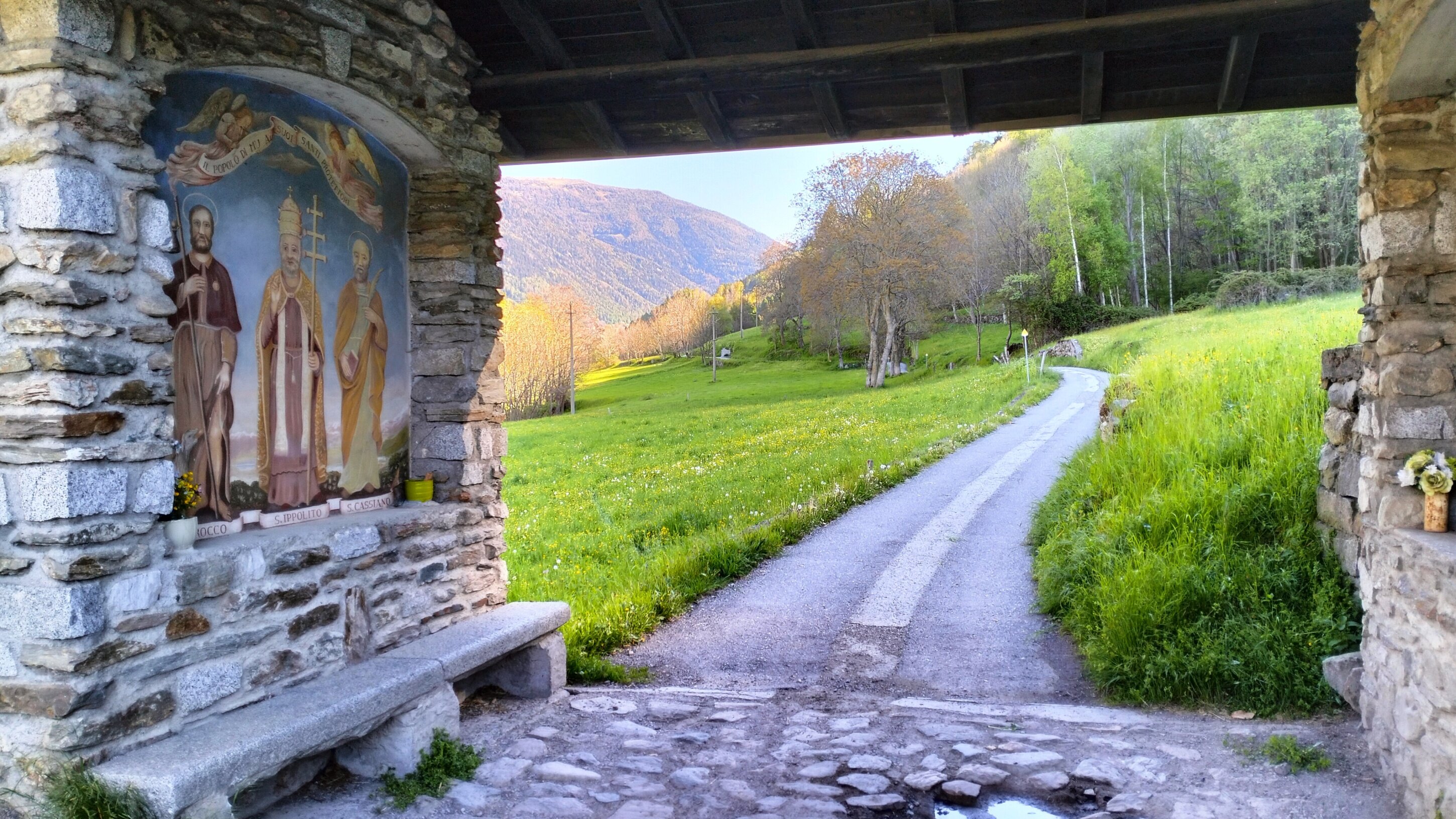 pachina-e-dipinto-sulla-valeriana.jpeg Ancient Valeriana Road, Iseo Lake