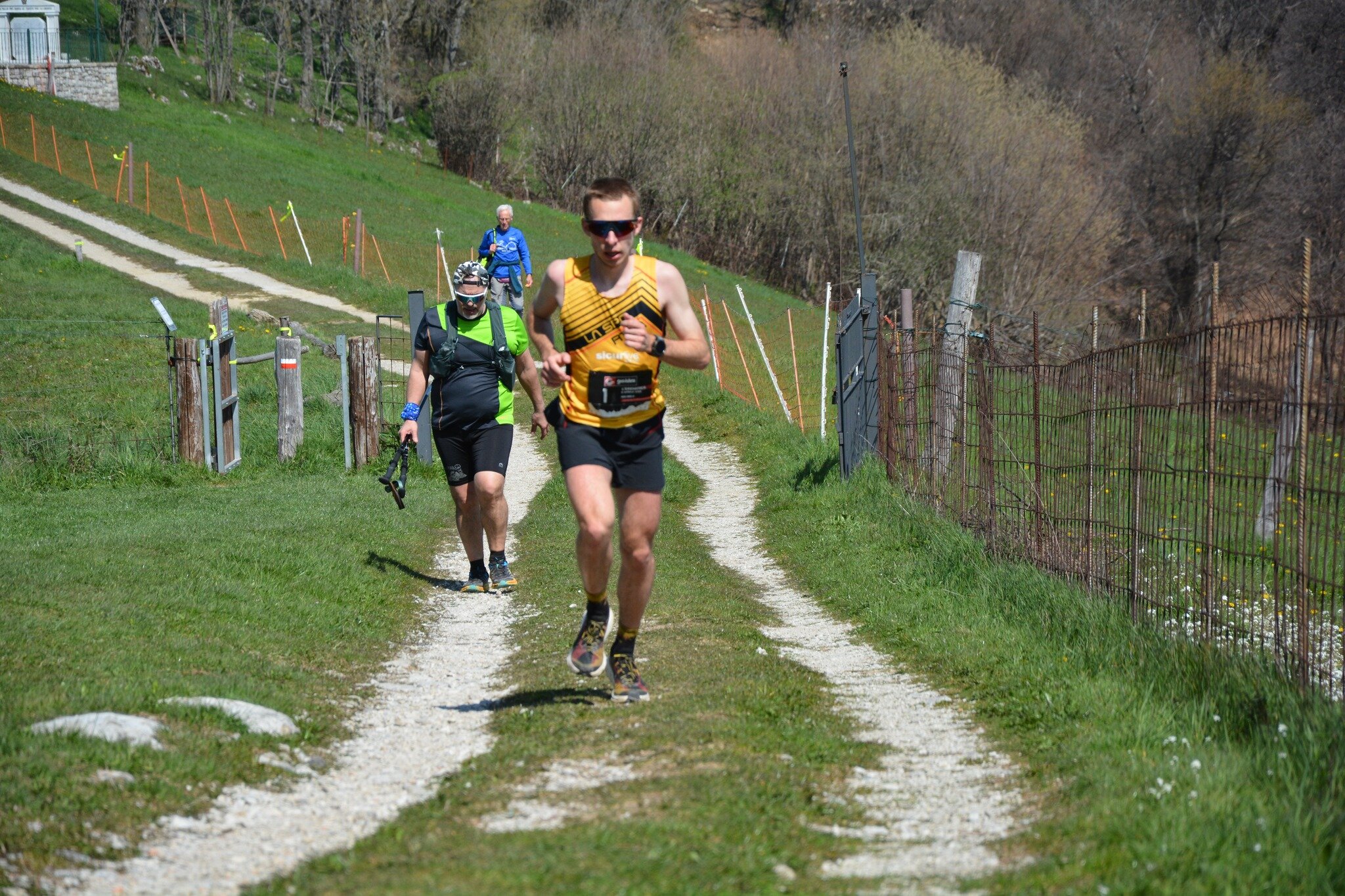 runners-nel-sentiero.jpeg 3 Santi Trail, Val Trompia - Lago Iseo