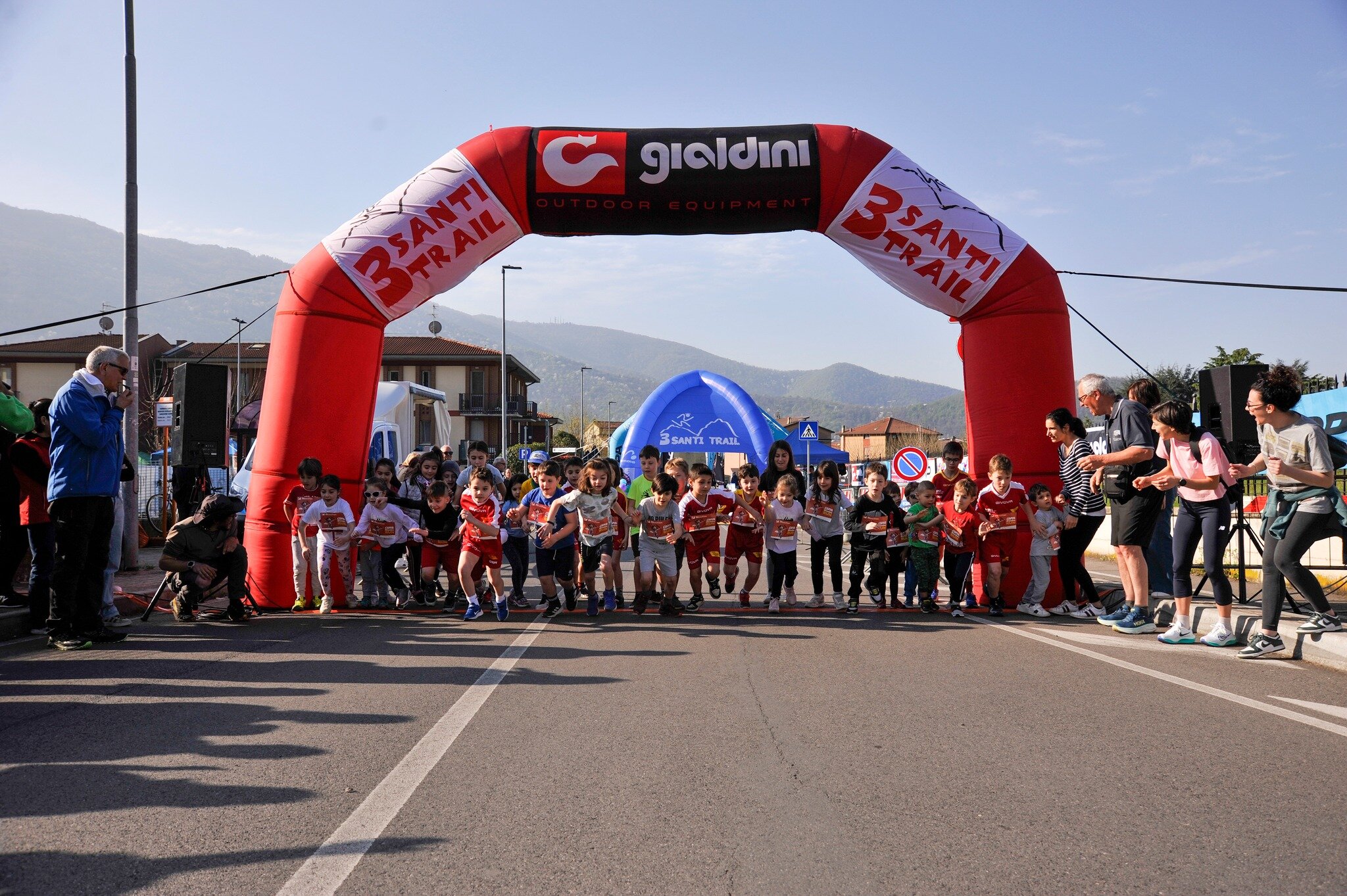 bimbi-partenza.jpeg 3 Santi Trail, Val Trompia - Lago Iseo