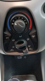 toyota-aygo-x-connect-5-porte-72-cv-53-kw