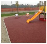 pavimentazione-antitrauma-colata-in-opera-prezzo-su-richiesta