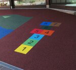 grafiche-colorate-in-opera-gioco-a-campana-classico
