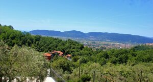 eyJpdCI6IlRlcnJhenphIHByaXZhdGEgY29uIG9tYnJlbGxvbmUgYmlhbmNvLCBpZGVhbGUgcGVyIHJpbGFzc2Fyc2kgYWxsJ2FyaWEgYXBlcnRhIGUgZ29kZXJzaSBsYSB2aXN0YS4iLCJkZSI6IlByaXZhdGUgVGVycmFzc2UgbWl0IHdlad9lbSBTb25uZW5zY2hpcm0sIGlkZWFsIHp1bSBFbnRzcGFubmVuIGltIEZyZWllbiB1bmQgR2VuaWXfZW4gZGVyIEF1c3NpY2h0LiIsImVuIjoiUHJpdmF0ZSB0ZXJyYWNlIHdpdGggd2hpdGUgdW1icmVsbGEsIGlkZWFsIGZvciByZWxheGluZyBvdXRkb29ycyBhbmQgZW5qb3lpbmcgdGhlIHZpZXcuIiwiZnIiOiJUZXJyYXNzZSBwcml26WUgYXZlYyBwYXJhc29sIGJsYW5jLCBpZOlhbGUgcG91ciBzZSBk6XRlbmRyZSDgIGwnZXh06XJpZXVyIGV0IHByb2ZpdGVyIGRlIGxhIHZ1ZS4ifQ== eyJpdCI6IlRlcnJhenphIHByaXZhdGEgY29uIG9tYnJlbGxvbmUgYmlhbmNvLCBpZGVhbGUgcGVyIHJpbGFzc2Fyc2kgYWxsJ2FyaWEgYXBlcnRhIGUgZ29kZXJzaSBsYSB2aXN0YS4iLCJkZSI6IlByaXZhdGUgVGVycmFzc2UgbWl0IHdlad9lbSBTb25uZW5zY2hpcm0sIGlkZWFsIHp1bSBFbnRzcGFubmVuIGltIEZyZWllbiB1bmQgR2VuaWXfZW4gZGVyIEF1c3NpY2h0LiIsImVuIjoiUHJpdmF0ZSB0ZXJyYWNlIHdpdGggd2hpdGUgdW1icmVsbGEsIGlkZWFsIGZvciByZWxheGluZyBvdXRkb29ycyBhbmQgZW5qb3lpbmcgdGhlIHZpZXcuIiwiZnIiOiJUZXJyYXNzZSBwcml26WUgYXZlYyBwYXJhc29sIGJsYW5jLCBpZOlhbGUgcG91ciBzZSBk6XRlbmRyZSDgIGwnZXh06XJpZXVyIGV0IHByb2ZpdGVyIGRlIGxhIHZ1ZS4ifQ==