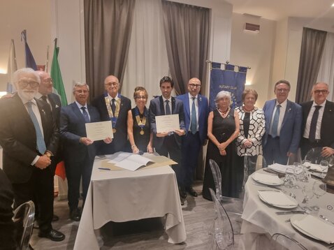 1 gemellaggio tra il rc mazara e il bologna galvani.jpeg