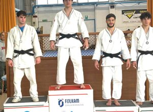 30-11-2025%20judo%20imola%20foto%20di%20gruppo%20campionati%20nazionali%20open%20aics%202025.jpeg