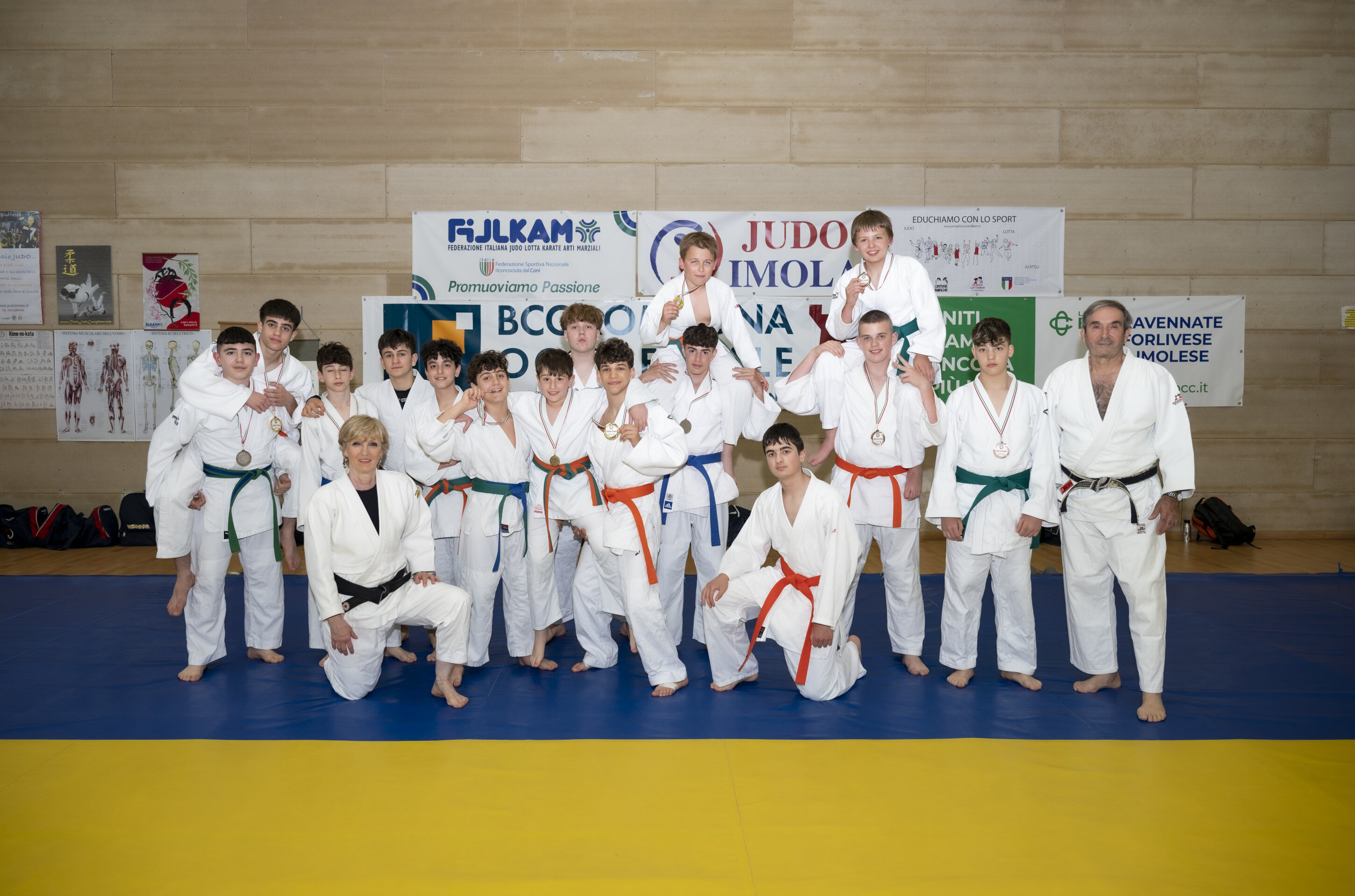 25-05-2025-02-foto-gruppo-atleti-1°-trofeo-delle-vigne.jpeg