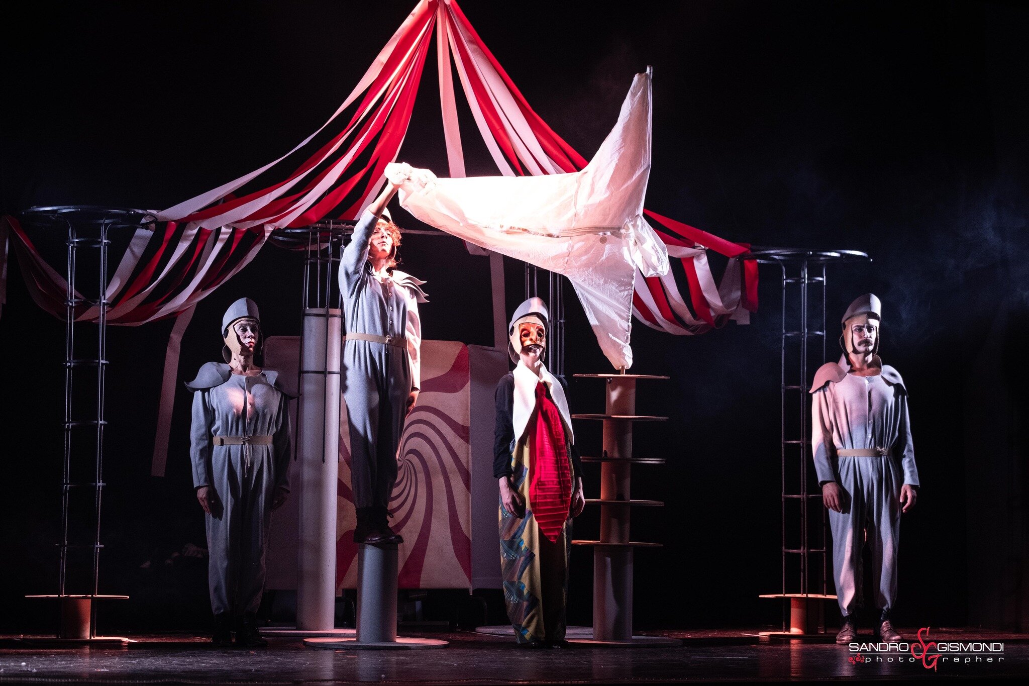 4-bandiera.jpeg 4-bandiera.jpeg