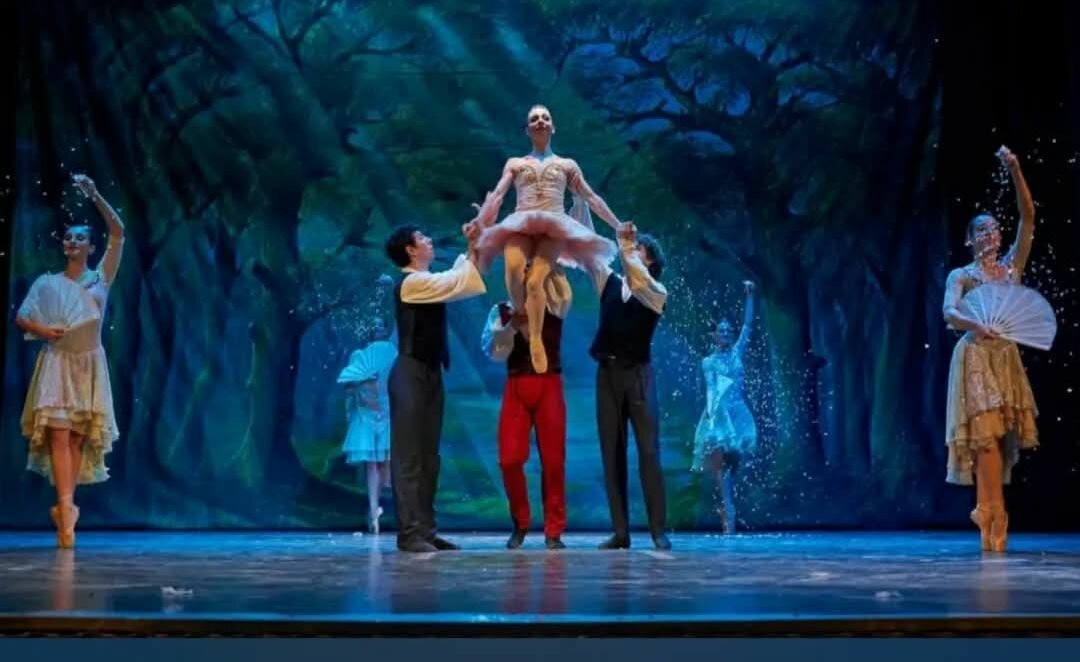 Lo Schiaccianoci incanta Caulonia: il balletto di Martelletta celebra la magia della crescita