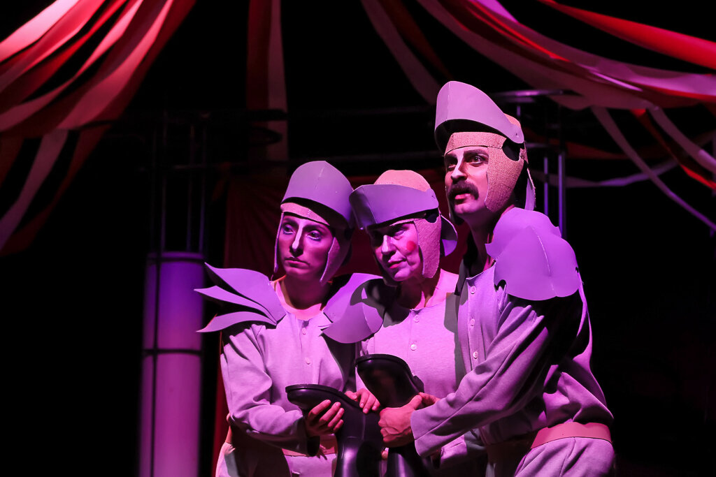 “I Cavalieri” di Aristofane alla Villa Romana di Casignana