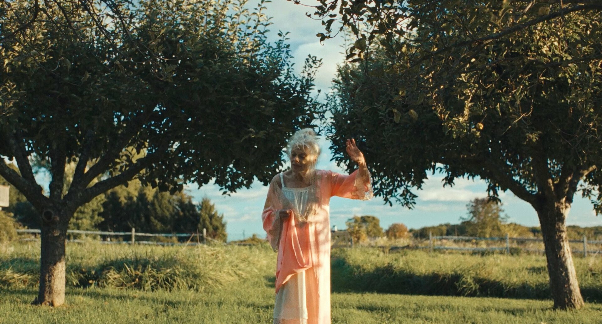 dont-you-dare-film-me-now_still5.jpeg dont-you-dare-film-me-now_still5.jpeg