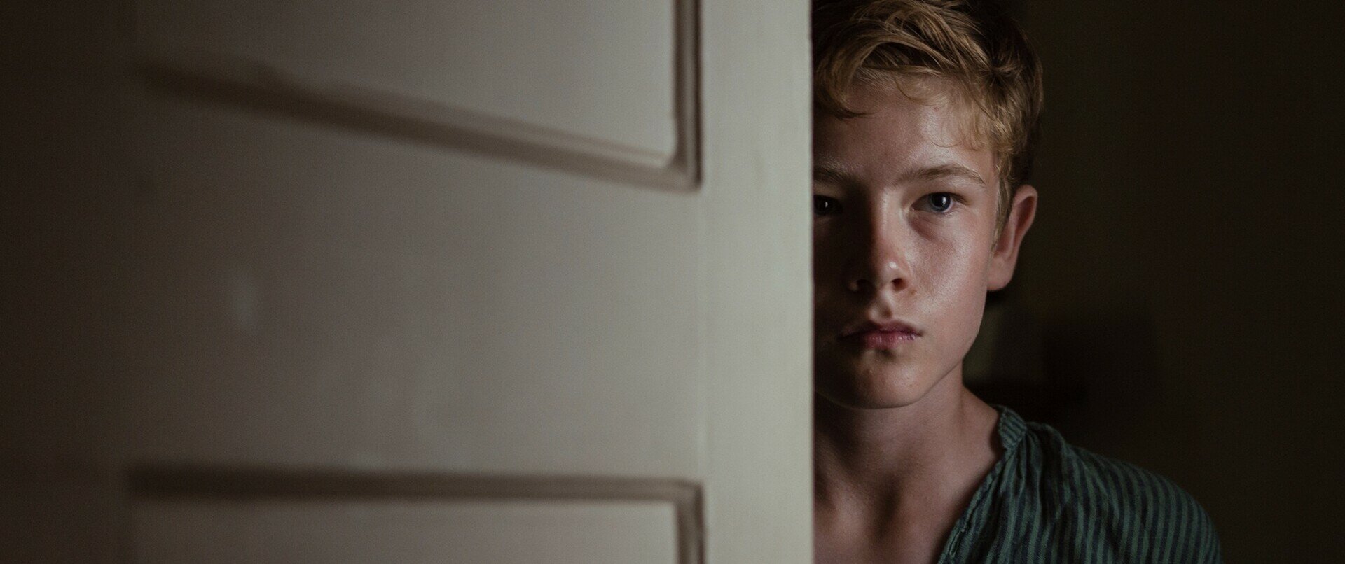 Una famiglia troppo perfetta Una famiglia troppo perfetta