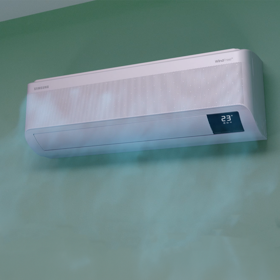 Climatizzatore a parete moderno per comfort domestico.