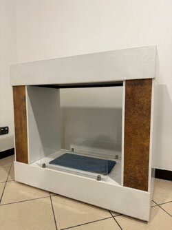 Biocamino bioetanolo moderno con design eco-friendly