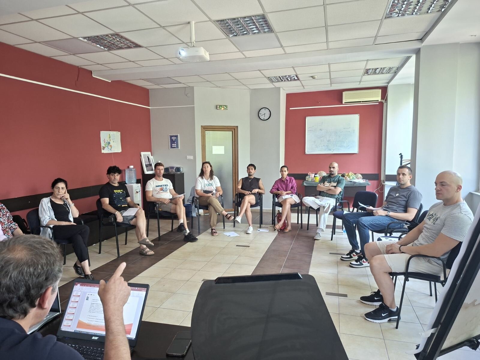 MAM-DIGI HUB: si è concluso il secondo Workshop del progetto, tra Telegram, hub digitali e giovani madri protagoniste