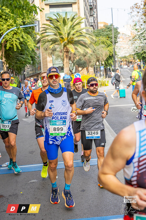 🏃‍♂️ Gran participación del Club Atletismo Apolana en la Maratón Elche–Alicante 2025