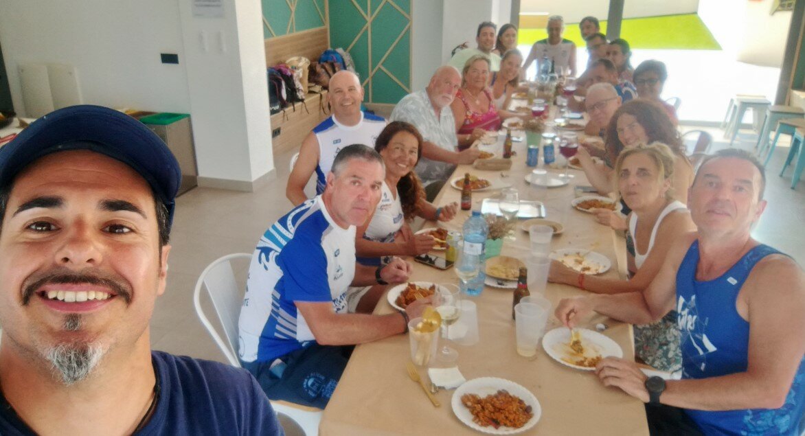 comida-post-travesia-hoguera-apolana-2025.jpeg comida-post-travesia-hoguera-apolana-2025.jpeg