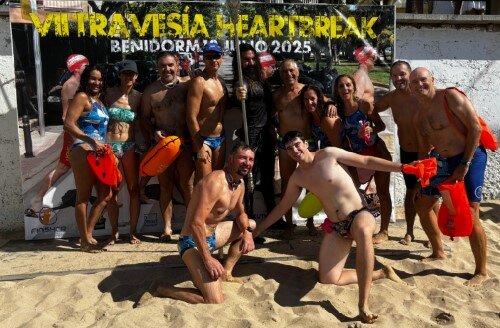 🏊 VII Travesía HeartBreak Benidorm 2025: Gran actuación del Club Apolana en los 2900 metros de la Playa de Poniente
