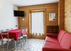 bait%20panorama_andrea%20sgroÌ_2024_lq_21.jpeg bait%20panorama_andrea%20sgroÌ_2024_lq_21.jpeg