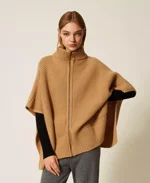 poncho-in-maglia-costine-con-zip