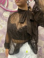 blusa-con-fiocco-in-pizzo