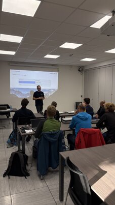 Briefing sicurezza e normativa EASA/ENAC per corso drone Briefing sicurezza e normativa EASA/ENAC per corso drone