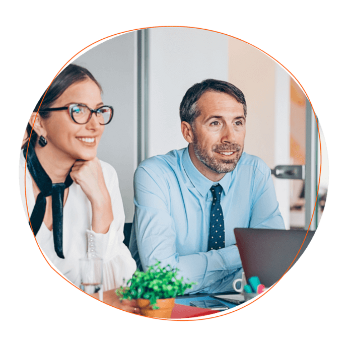 Consulenti PeopleTools durante una sessione di brainstorming