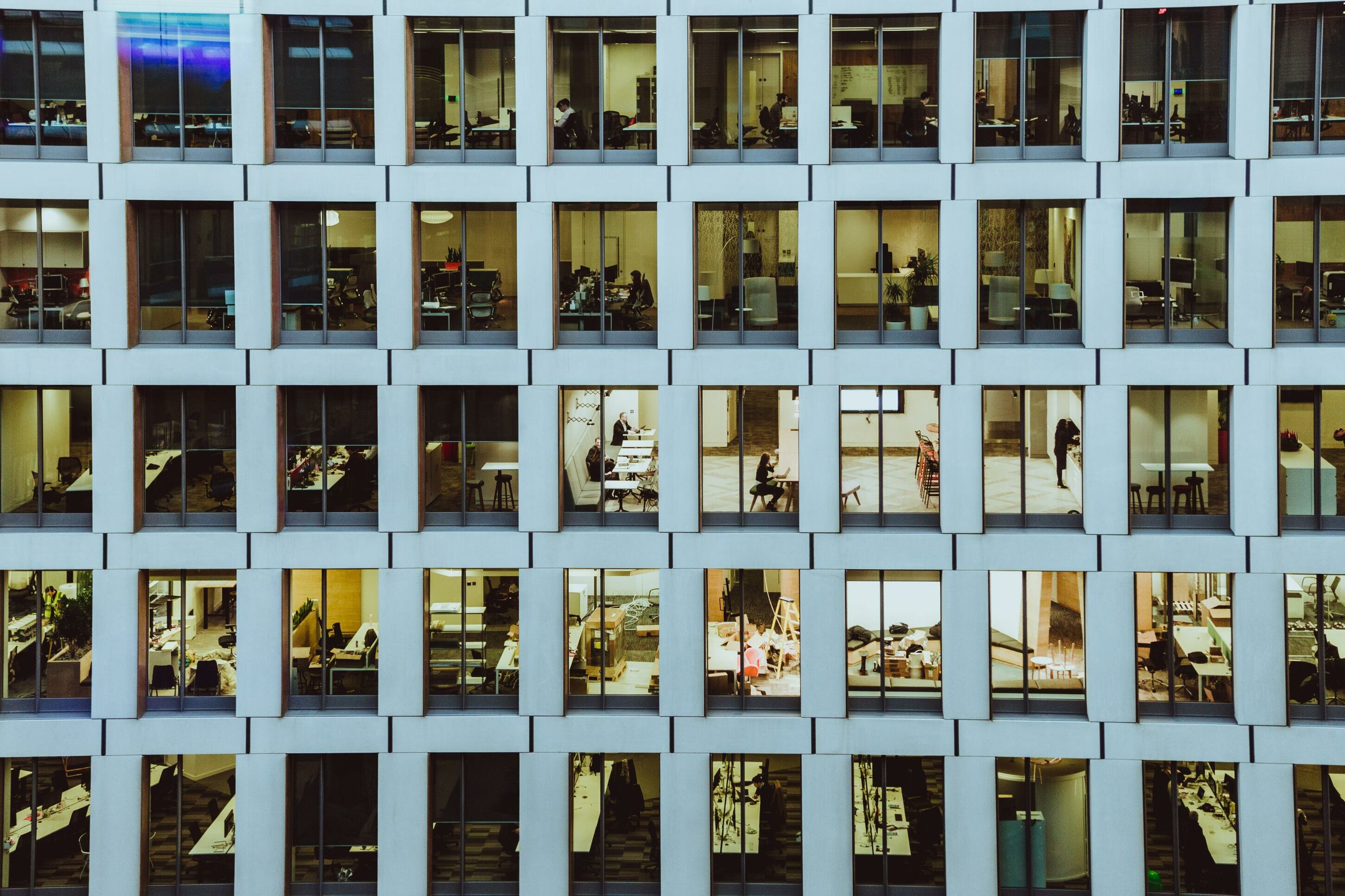 Come ridurre lo stress immediatamente? 4 tecniche che funzionano | People Tools