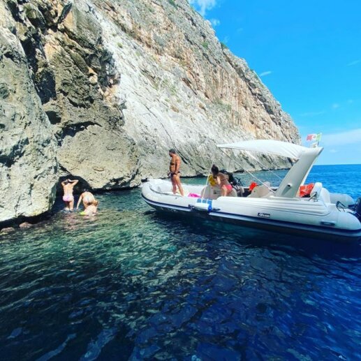 eyJpdCI6IlZpdmkgbCdlc3BlcmllbnphIGluIGJhcmNhIGEgU2FudGEgTWFyaWEgZGkgTGV1Y2EgIn0=