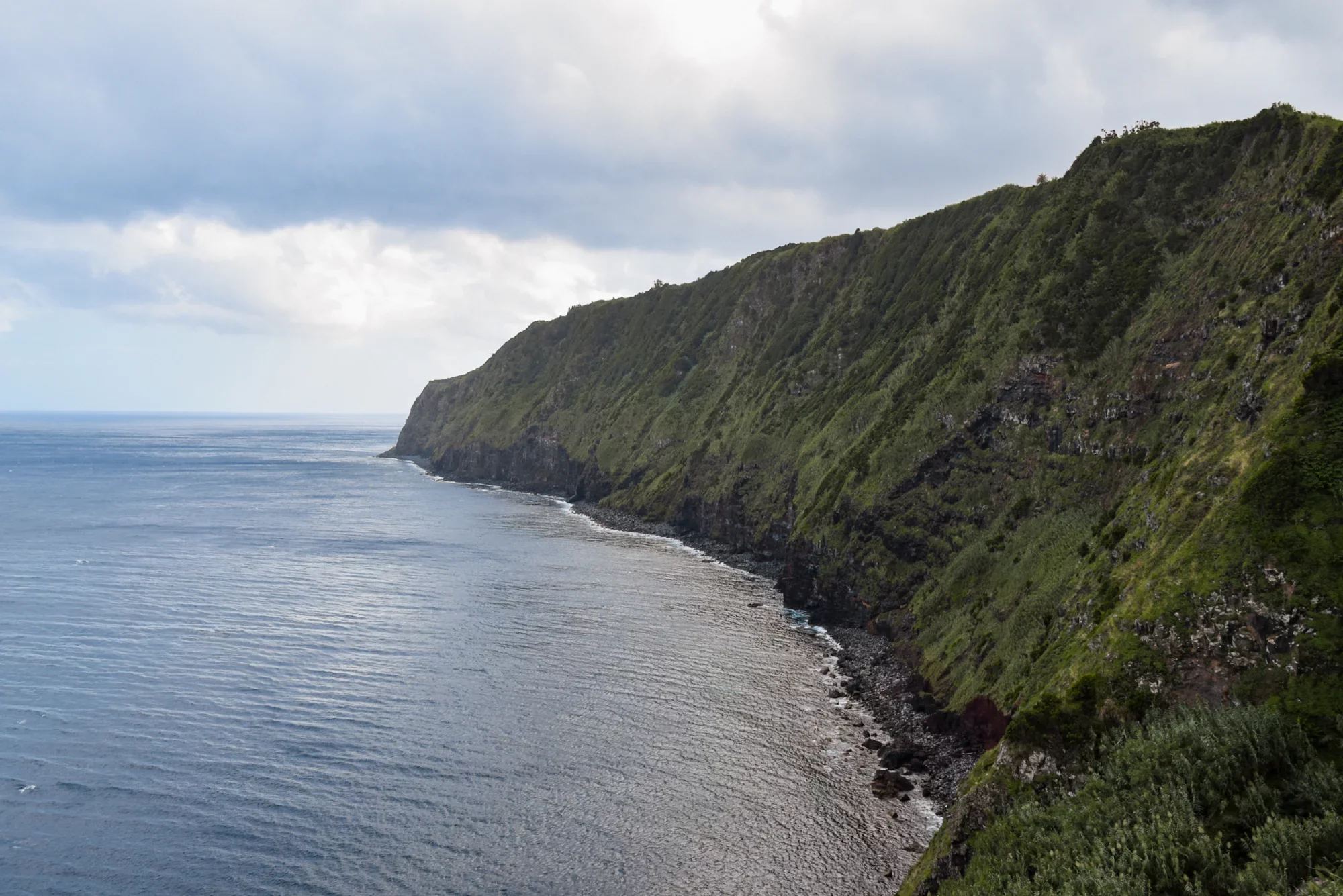 azoren_farol-ponta-do-arnel-3.webp