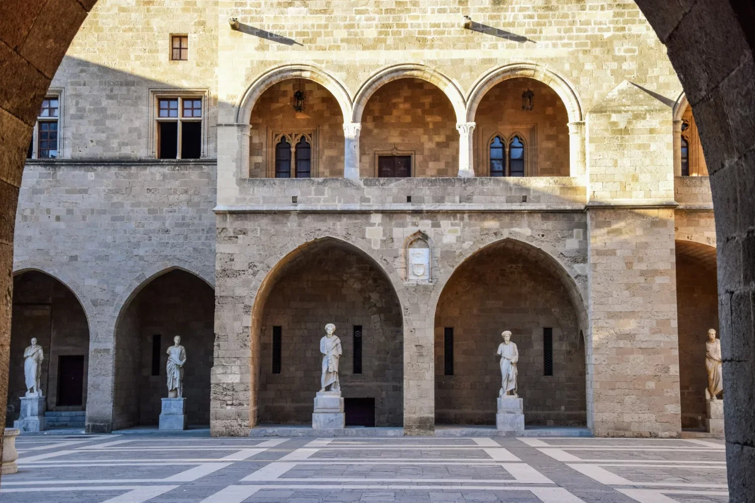 rhodos_großmeisterpalast-2.webp rhodos_großmeisterpalast-2.webp