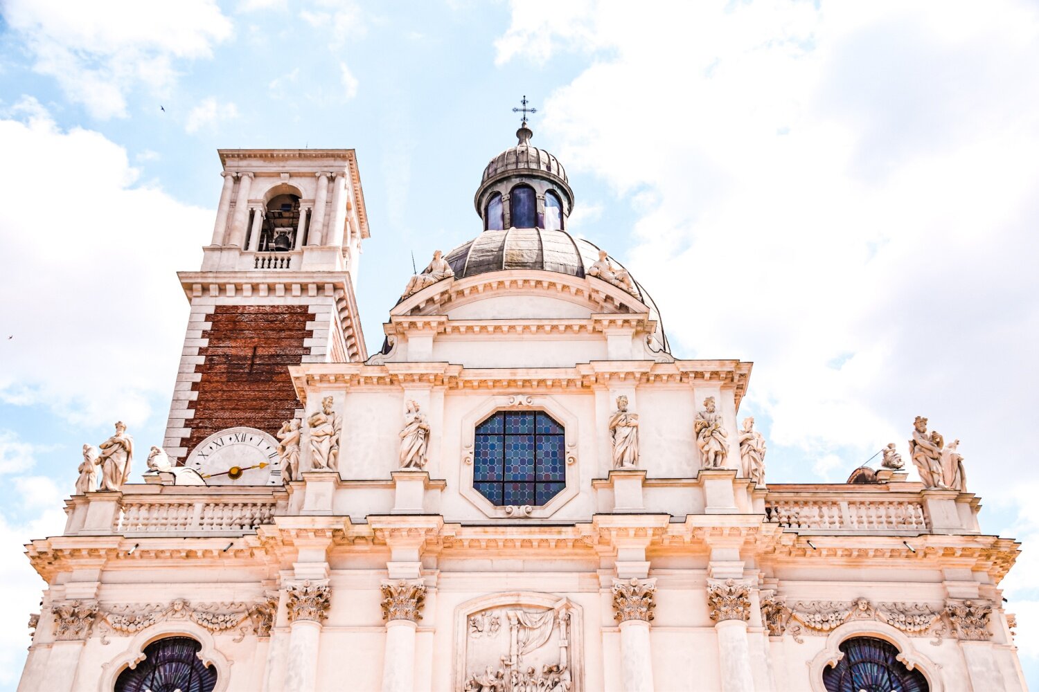 santuario_1.jpeg santuario_1.jpeg