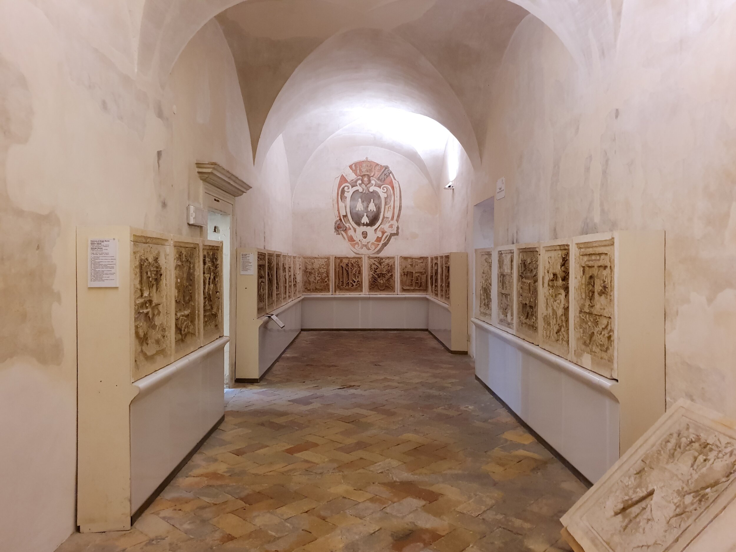 urbino_palazzo-ducale_sala-3.jpeg urbino_palazzo-ducale_sala-3.jpeg