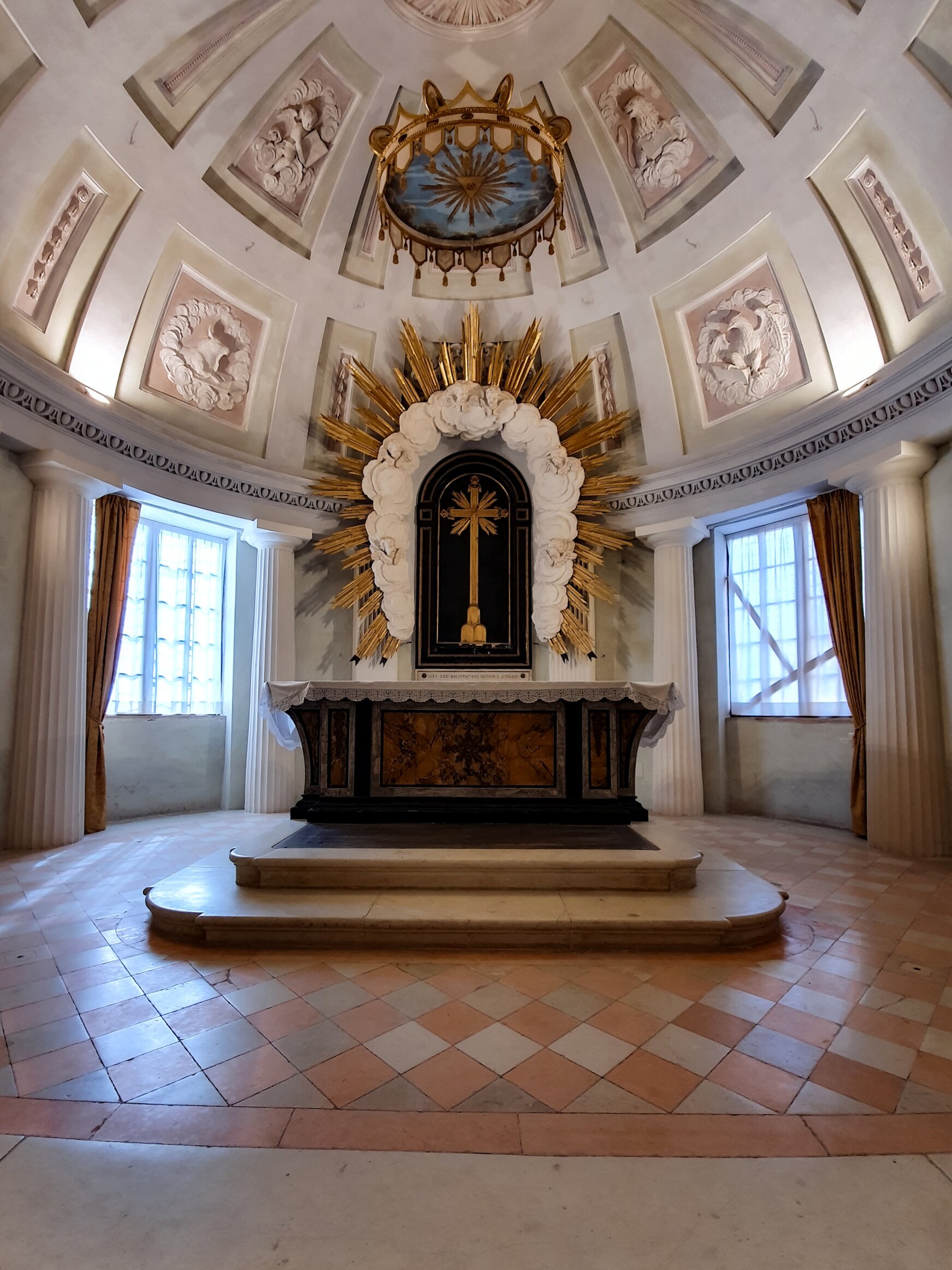 urbino_duomo3.jpeg urbino_duomo3.jpeg